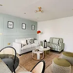 Stunning Clifton Garden Retreat *
