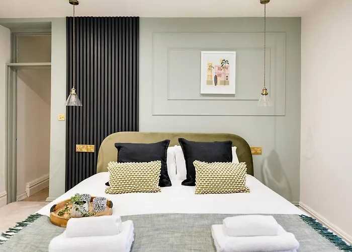 Stunning Clifton Garden Retreat Apartament